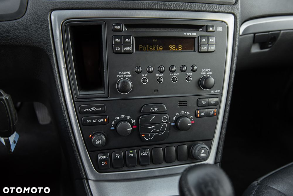 Volvo XC 70 AWD Premium - 25