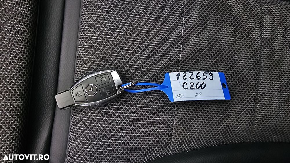 Mercedes-Benz C - 21