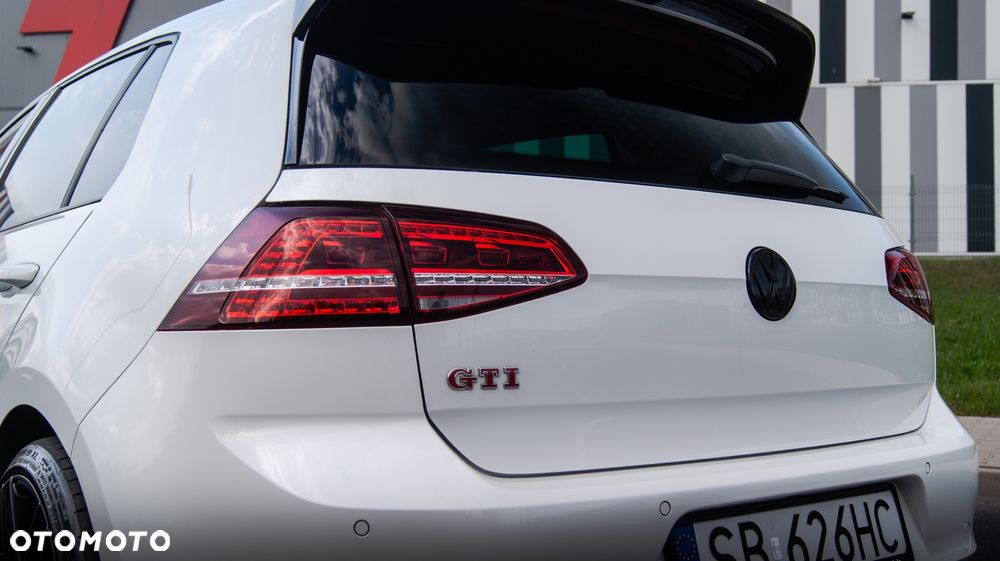 Volkswagen Golf 2.0 TSI BMT GTI Performance DSG - 10