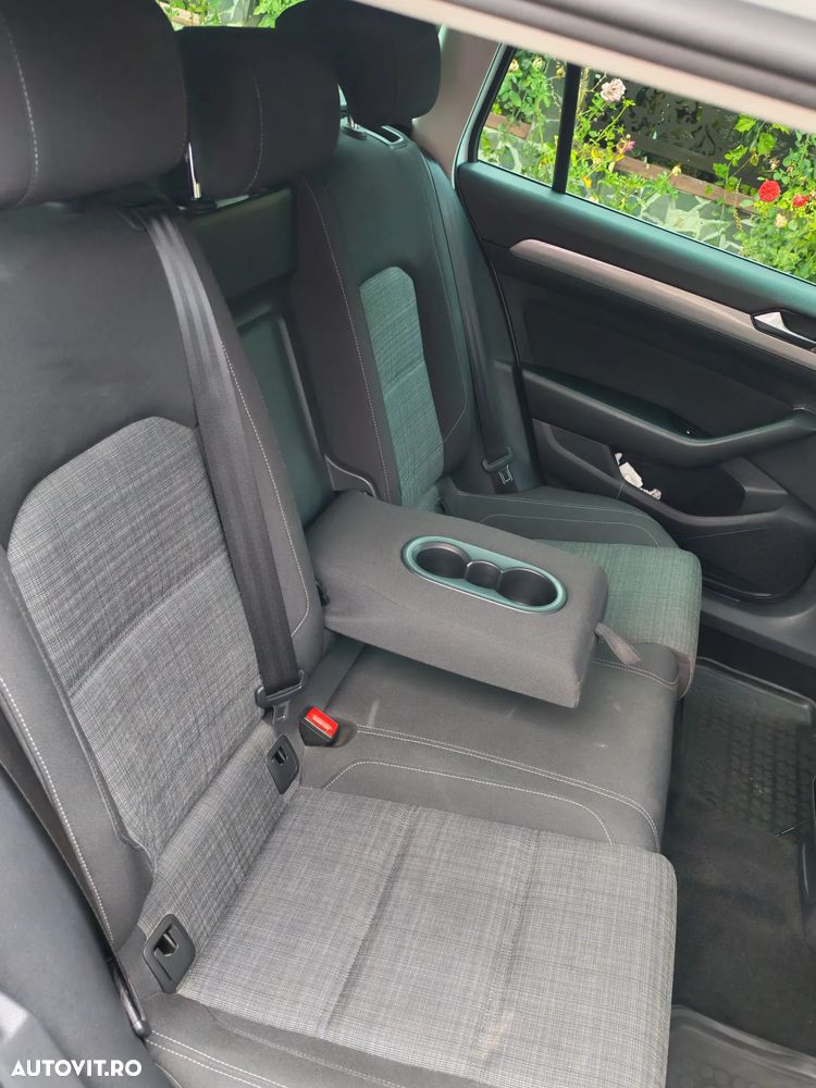 Volkswagen Passat 2.0 TDI DSG R Executive - 8