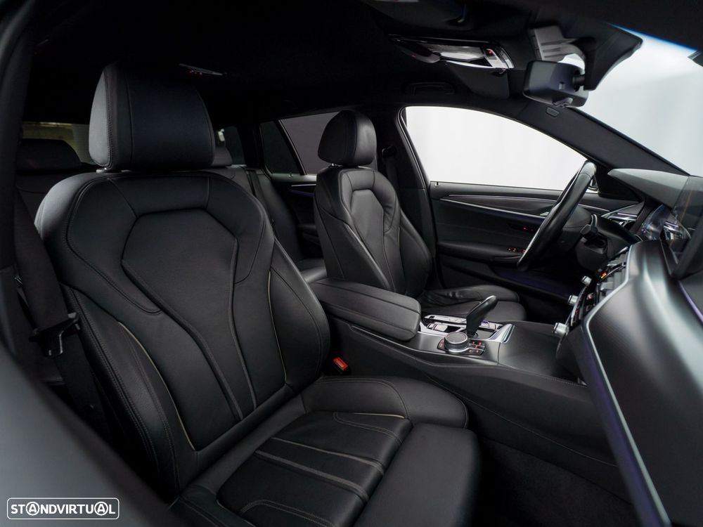 BMW 520 e Pack M - 45
