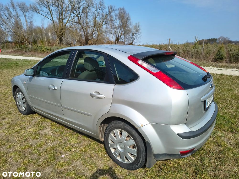 Ford Focus 1.6 TDCi Ambiente - 5