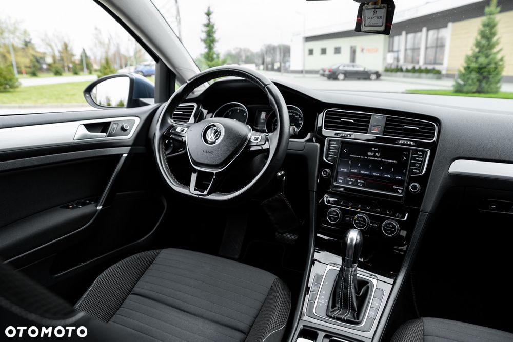 Volkswagen Golf 1.6 TDI DPF BlueMotion Technology DSG Comfortline - 25