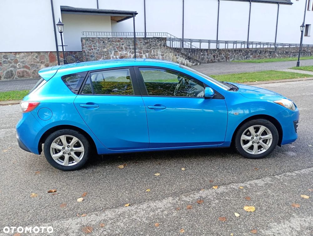 Mazda 3 1.6 Exclusive + - 5