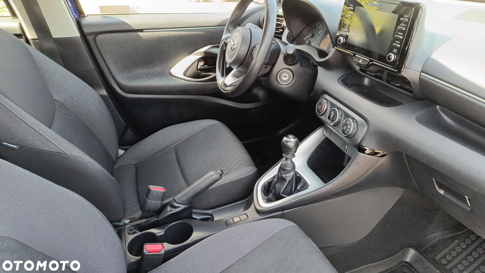 Toyota Yaris - 10