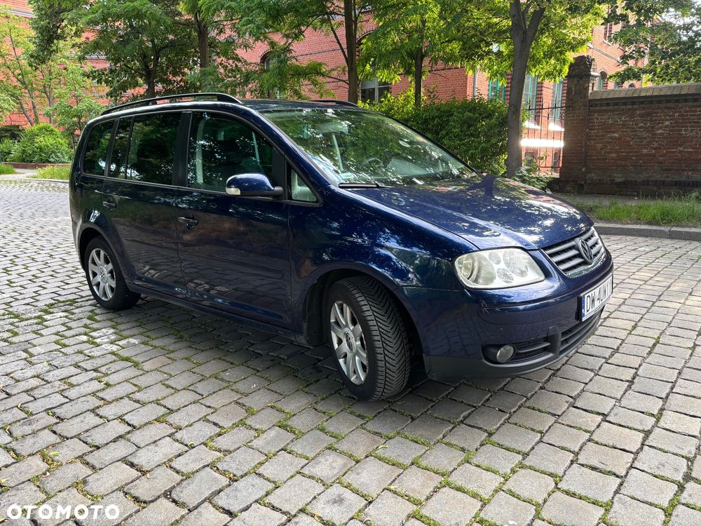 Volkswagen Touran 1.9 TDI Conceptline - 11
