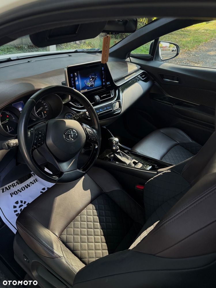 Toyota C-HR 1.8 Hybrid Prestige - 2