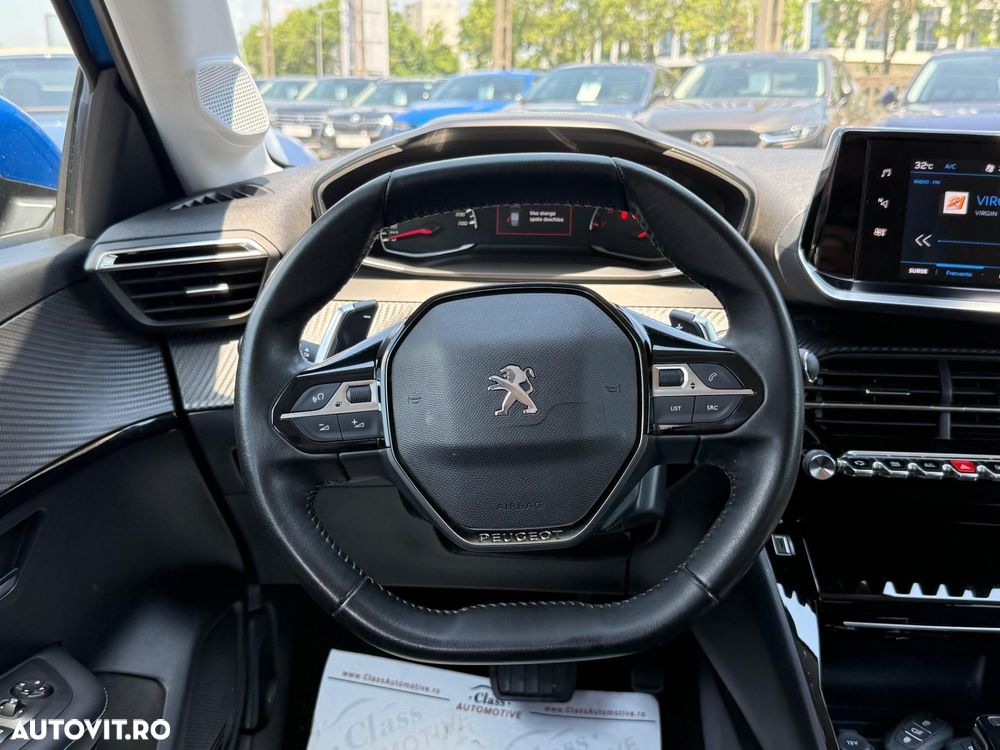 Peugeot 208 - 6