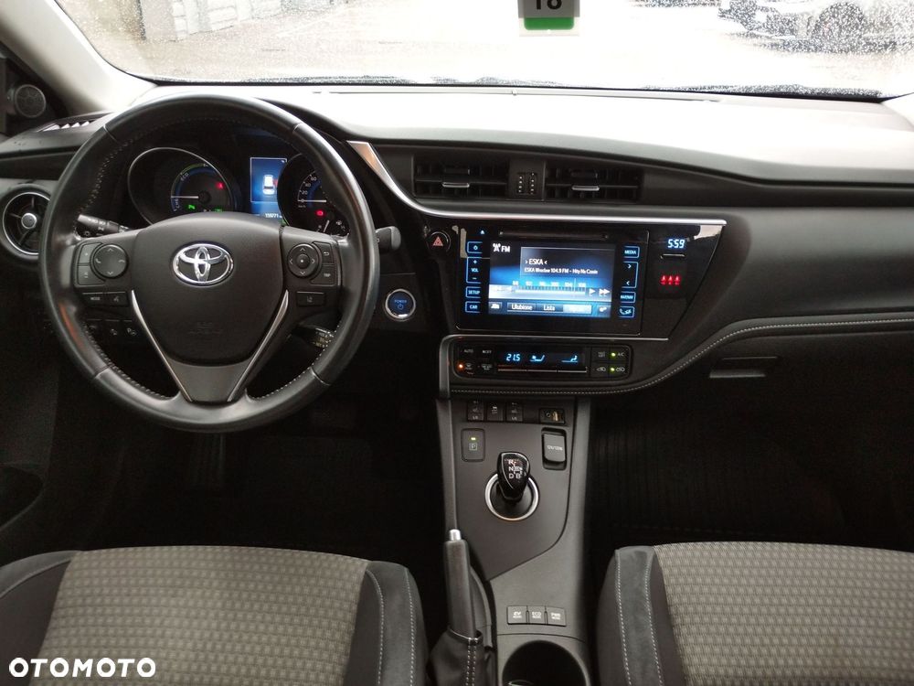 Toyota Auris Hybrid 135 Premium - 2