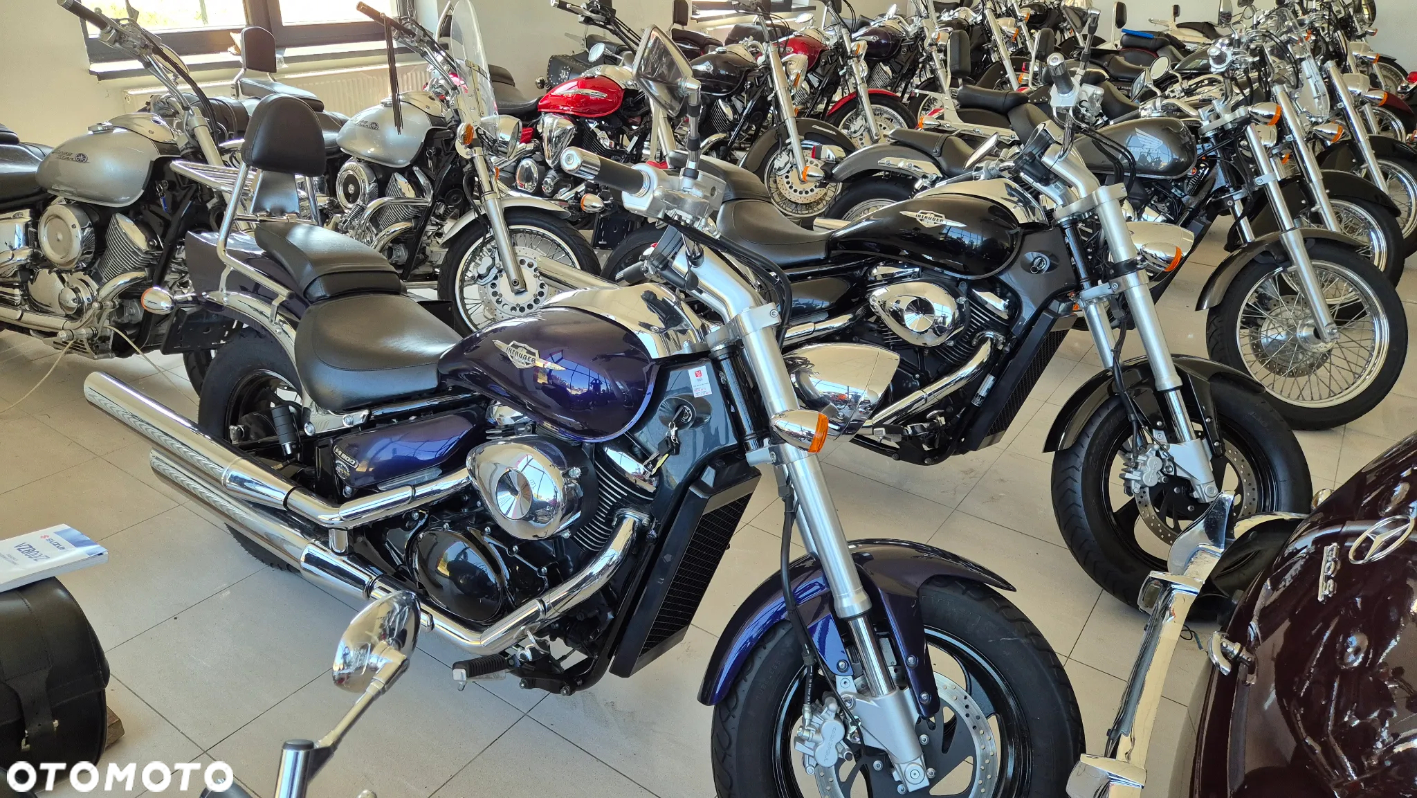 Suzuki Intruder - 20