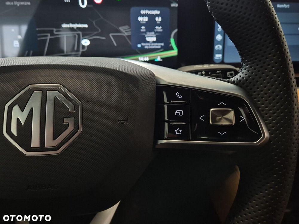 MG HS 1.5 T-GDI Exclusive DCT - 16