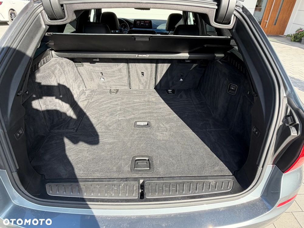 BMW Seria 5 - 12