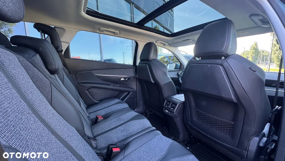 Peugeot 5008 1.2 PureTech Allure S&S EAT8 - 22