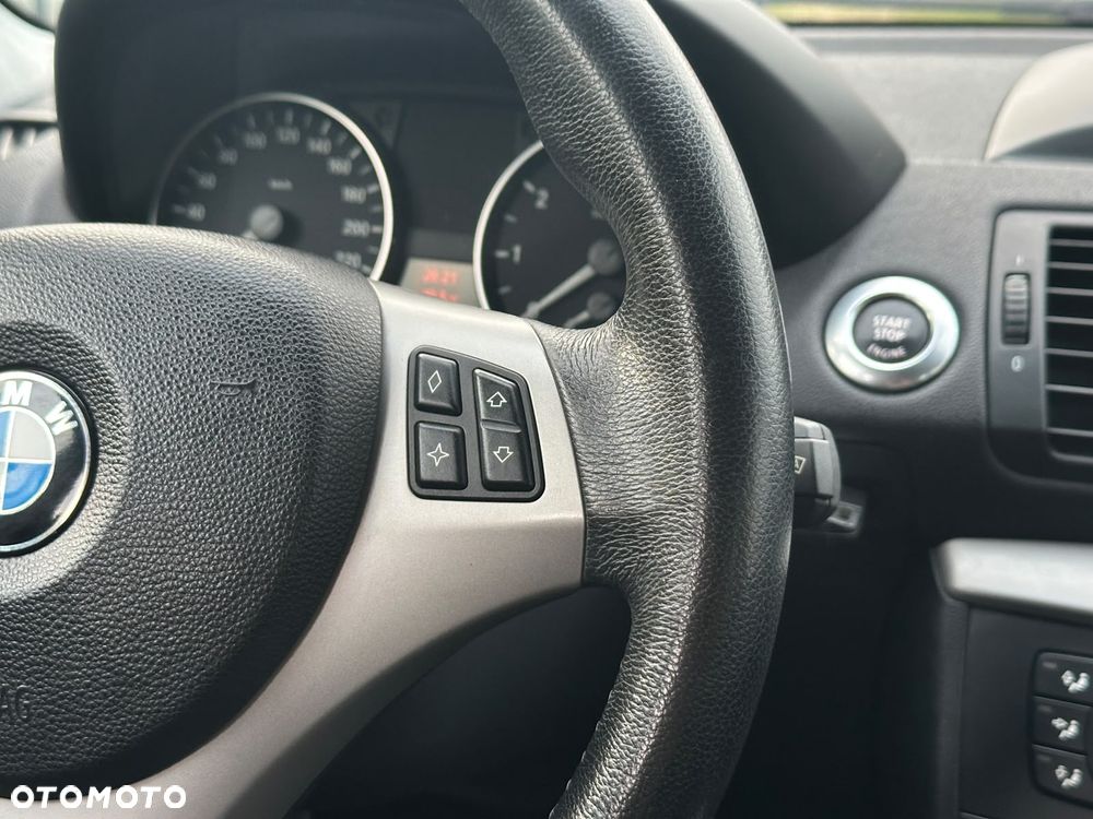 BMW Seria 1 - 18