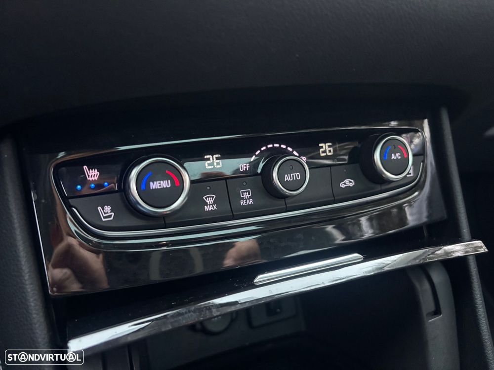 Opel Grandland X 1.2 T Design & Tech AT - 9