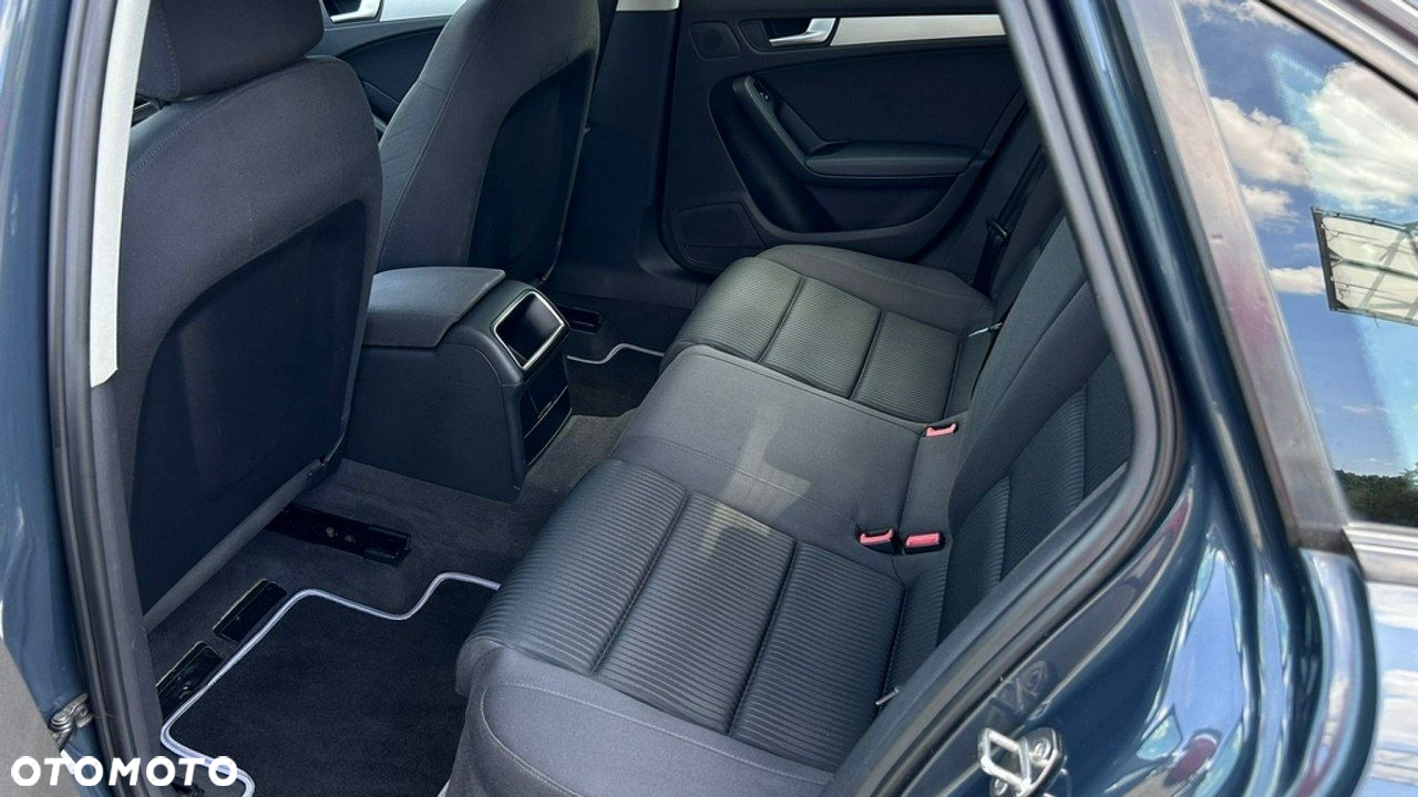 Audi A4 - 8