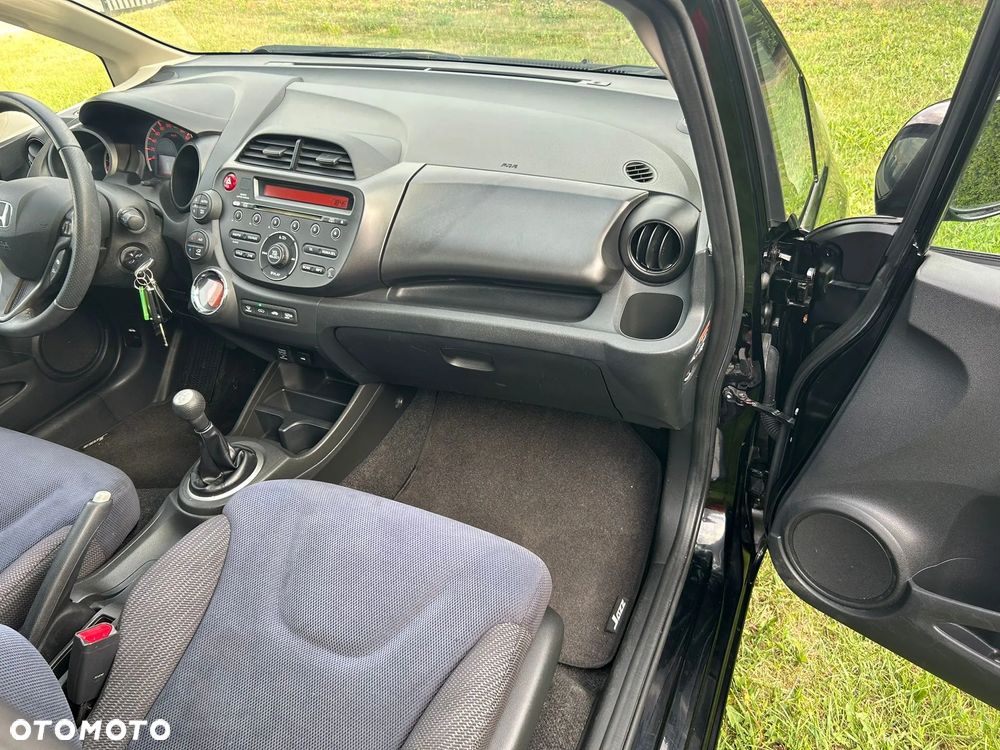 Honda Jazz 1.4 Executive - 29