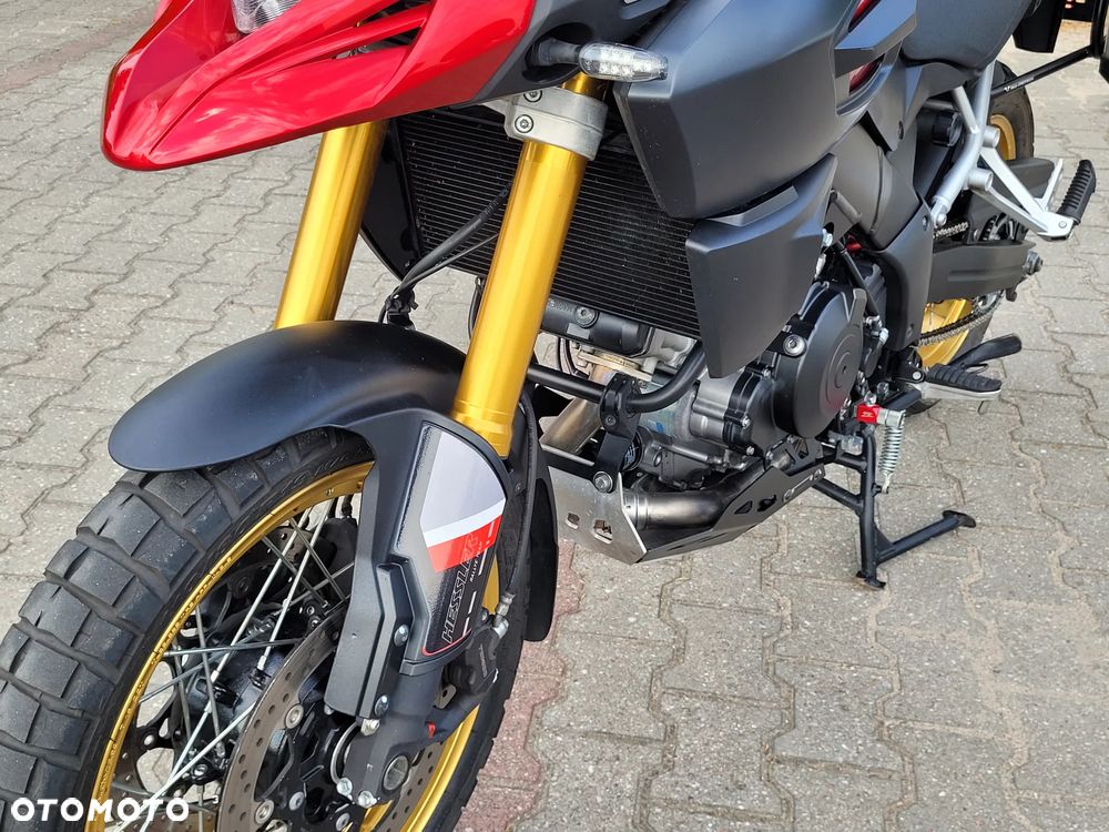 Suzuki V-STROM - 34