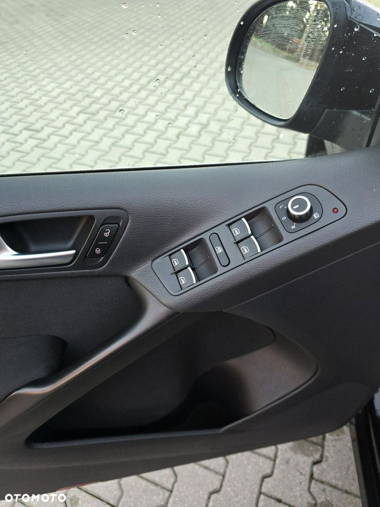 Volkswagen Tiguan - 11