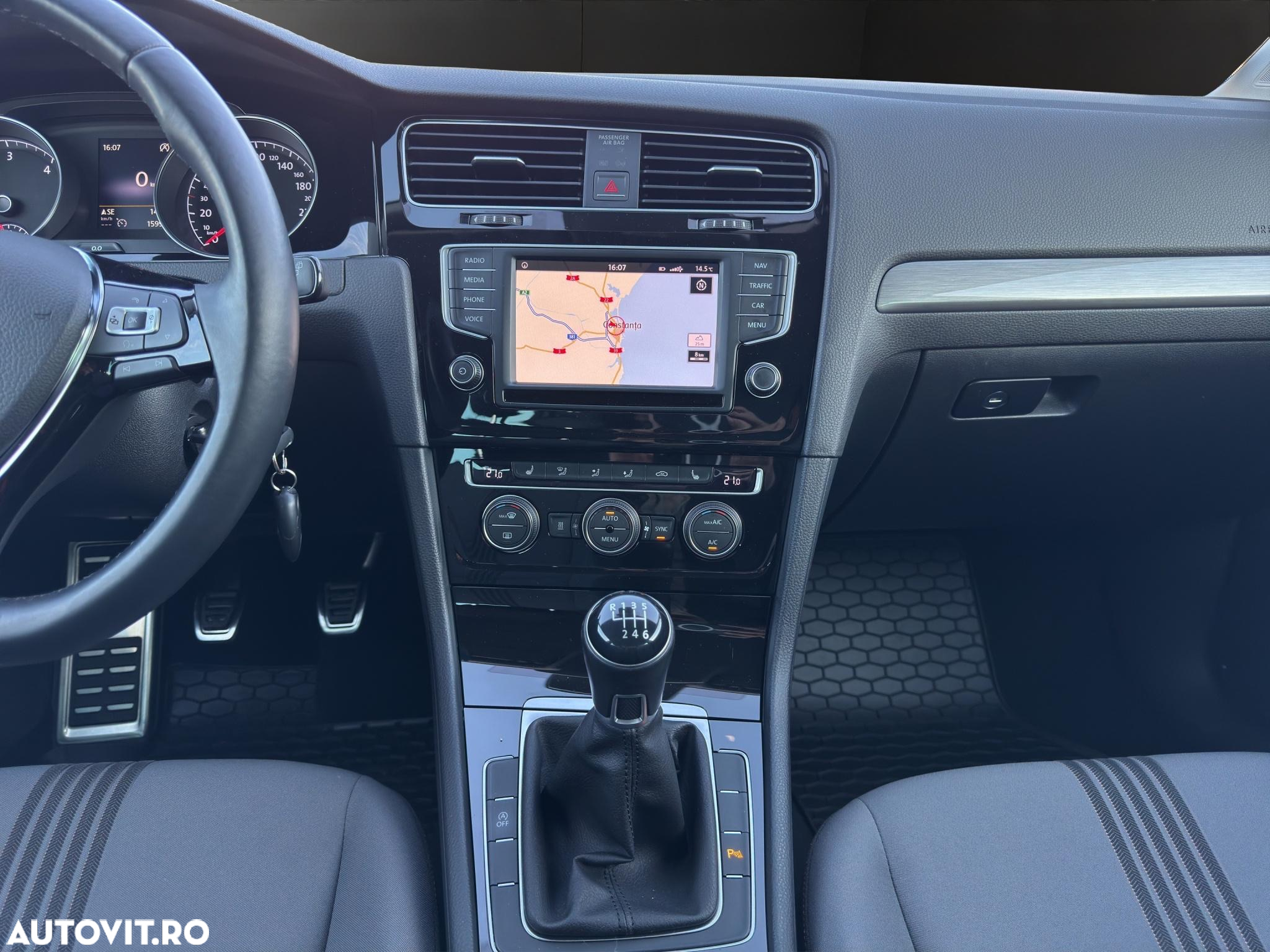Volkswagen Golf Variant 2.0 TDI BlueMotion Technology Allstar - 9