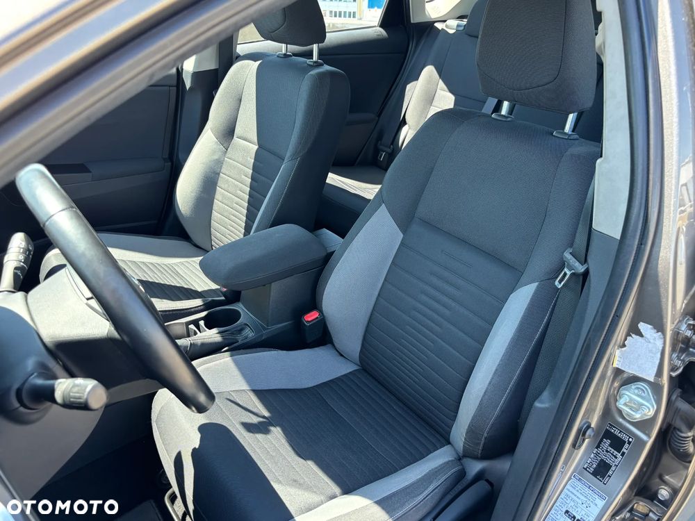 Toyota Auris 1.8 HSD Prestige - 15