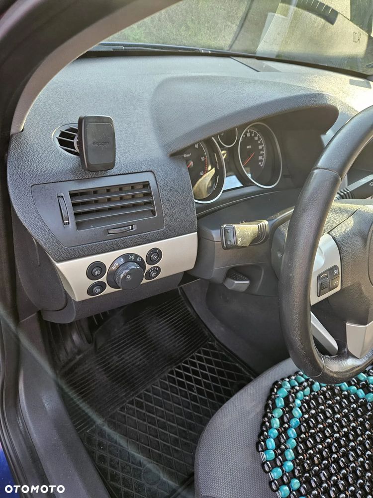 Opel Astra 1.9 CDTI - 25