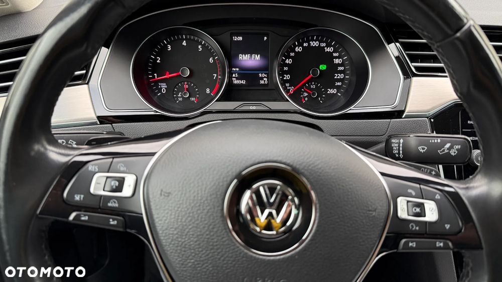 Volkswagen Passat 2.0 TSI (BlueMotion Technology) 4Motion DSG Highline - 15