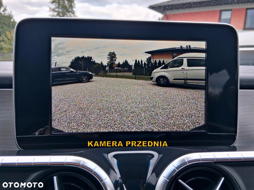 Mercedes-Benz Klasa X - 24