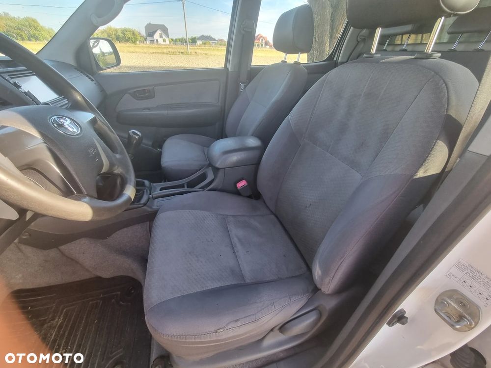 Toyota Hilux - 27
