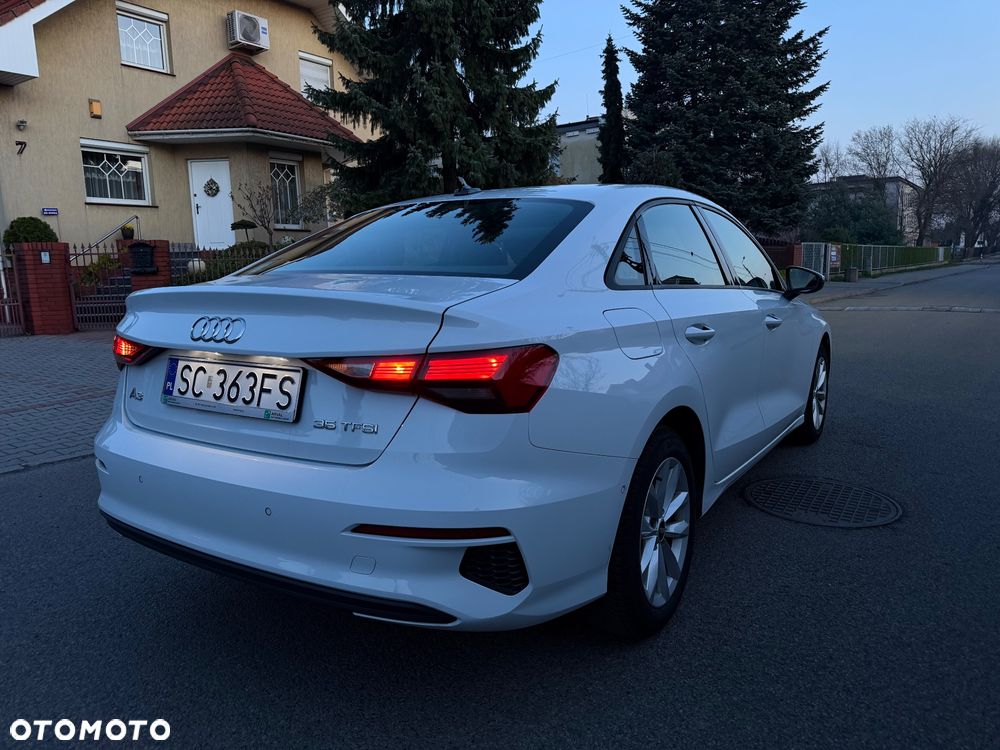 Audi A3 Limousine 1.5 TFSI Sport S tronic - 4