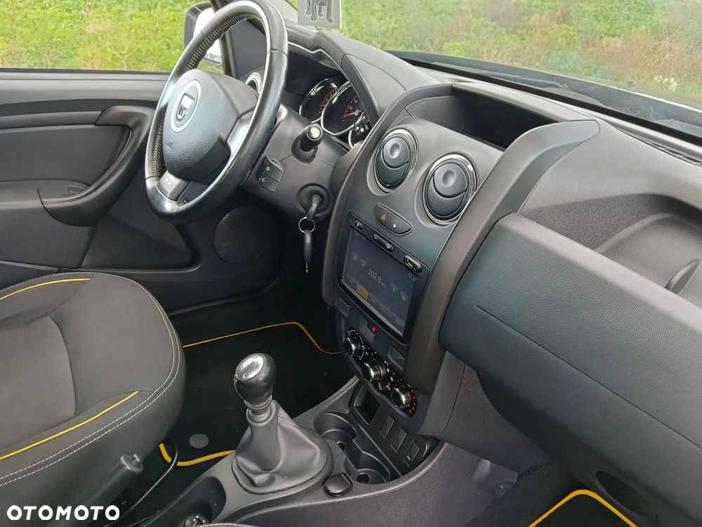 Dacia Duster 1.2 TCe Celebration - 12