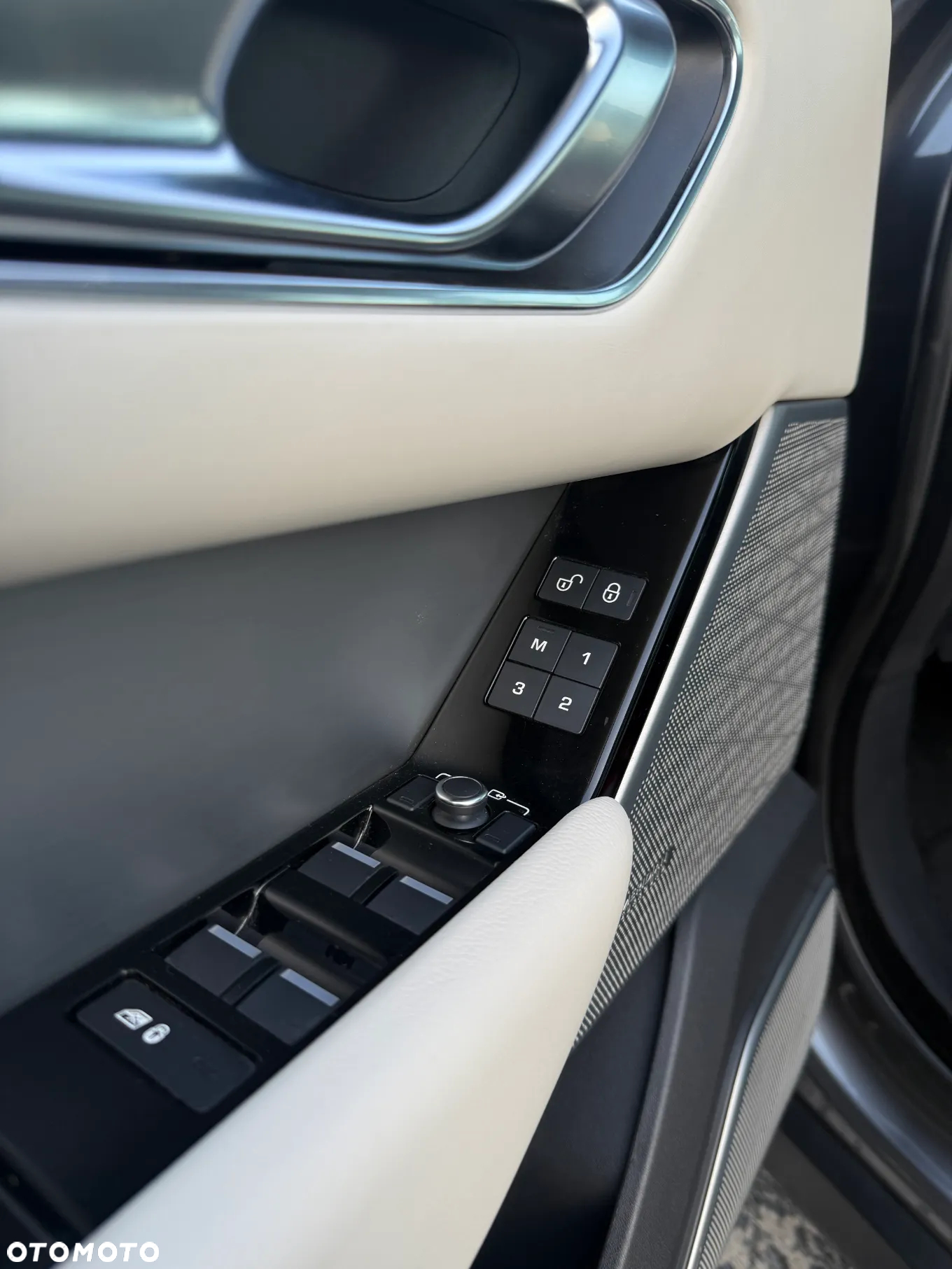 Land Rover Range Rover Velar 2.0 Si4 GPF R-Dynamic SE - 13