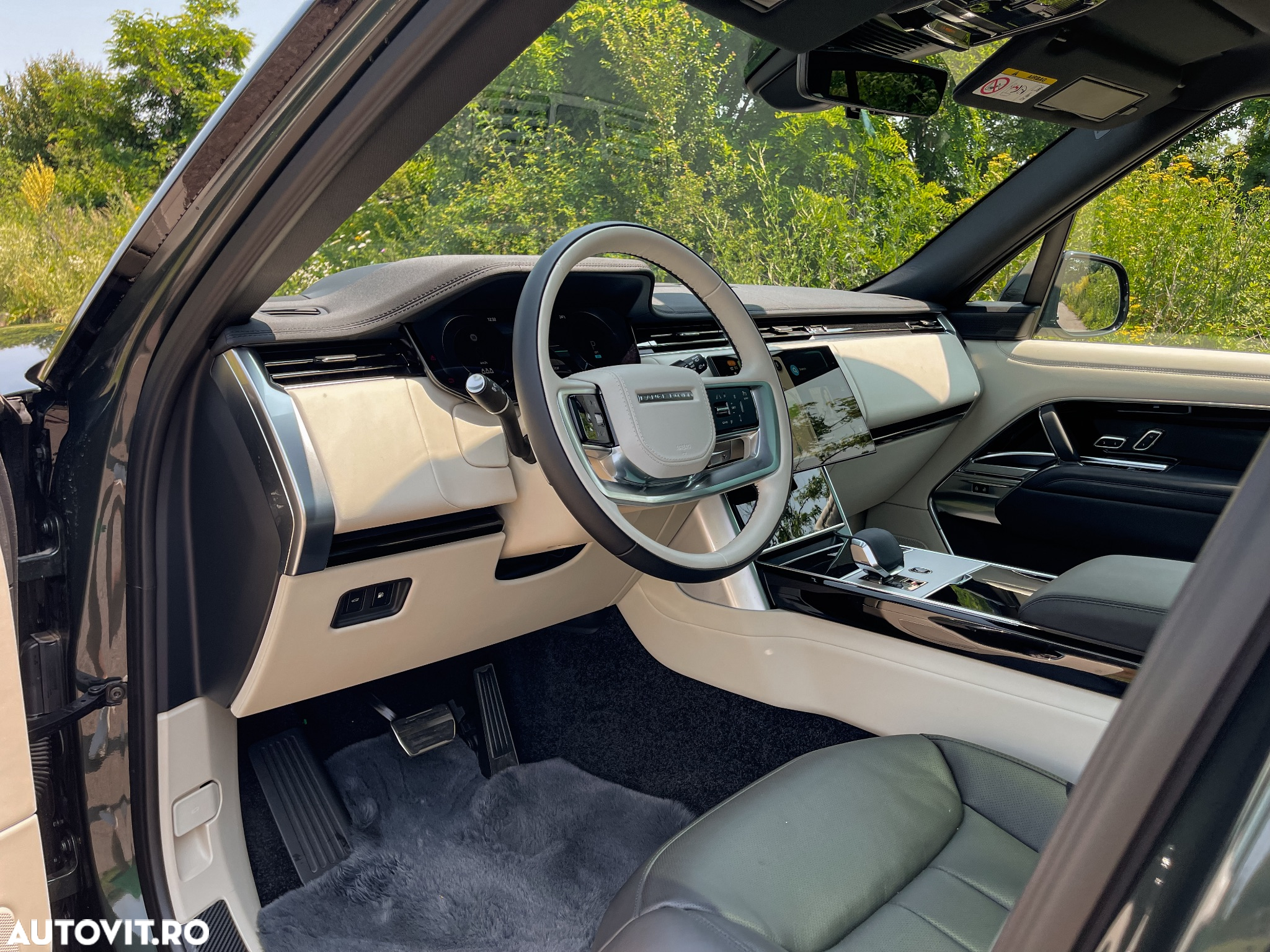 Land Rover Range Rover - 12