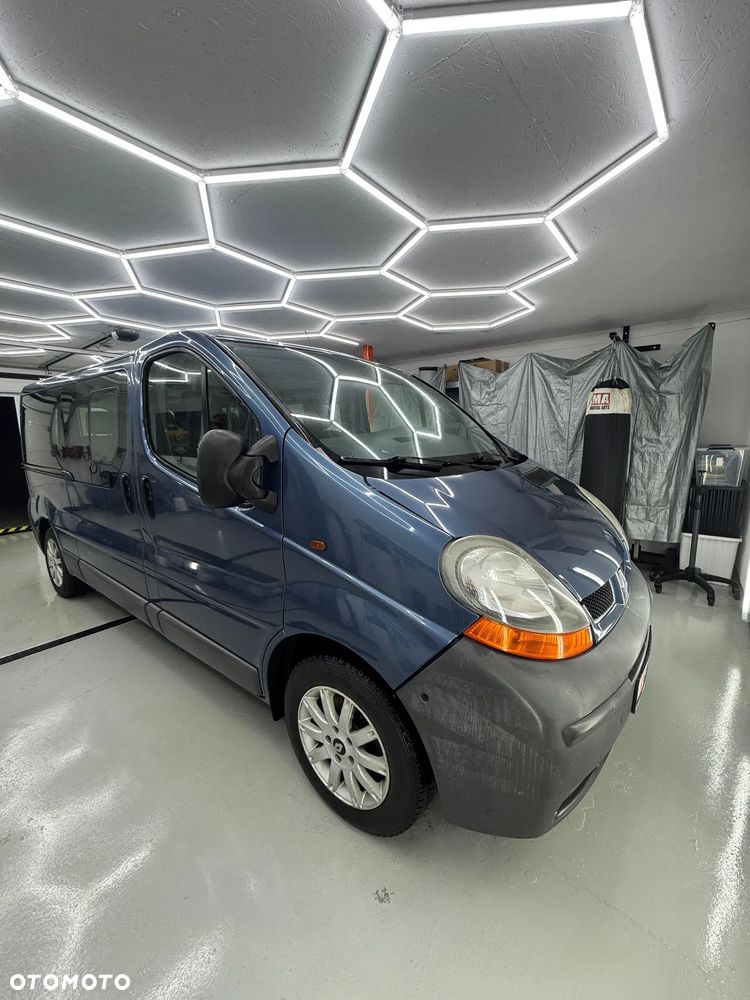 Renault Trafic - 2