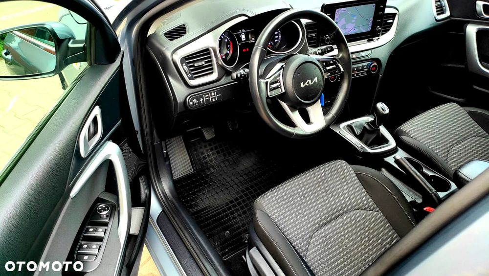 Kia Ceed 1.5 T-GDI M - 7