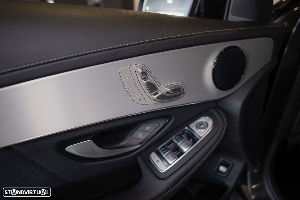 Mercedes-Benz GLC 300 de Coupe 4Matic 9G-TRONIC AMG Line - 23