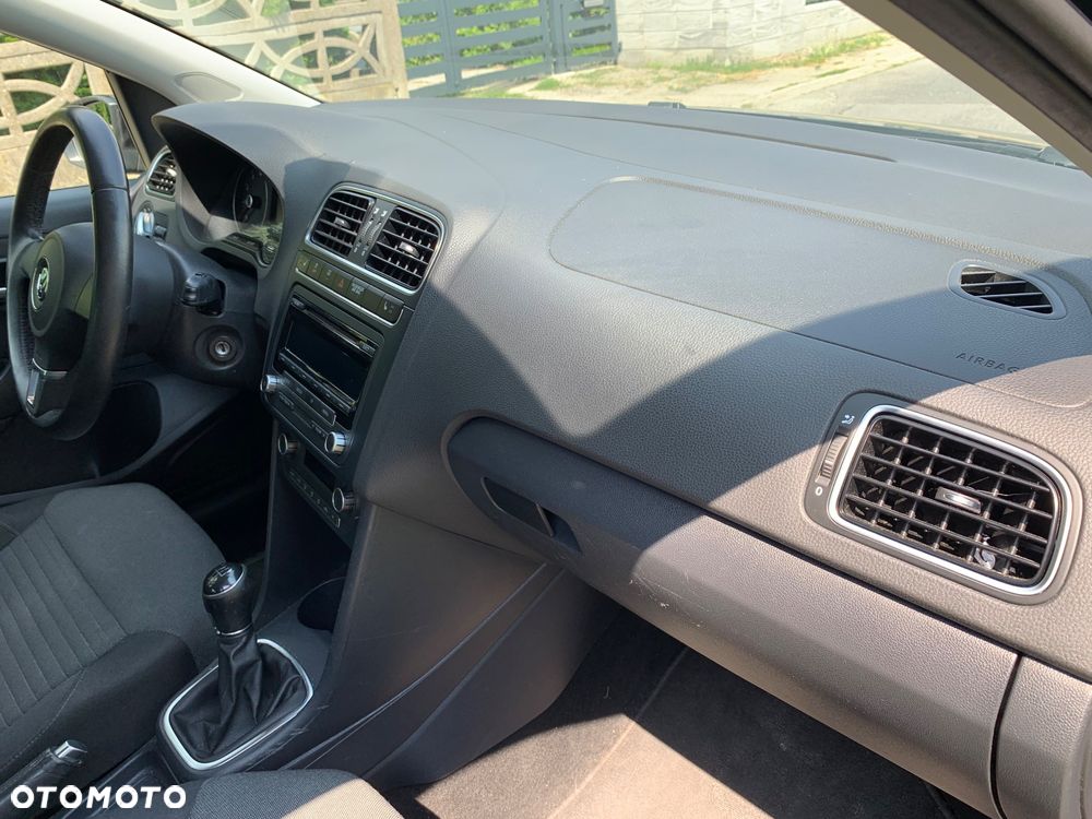 Volkswagen Polo 1.2 TSI Life - 24