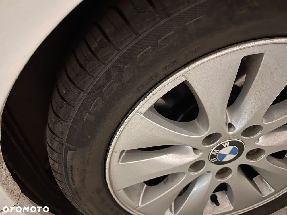 BMW Seria 1 116i - 6