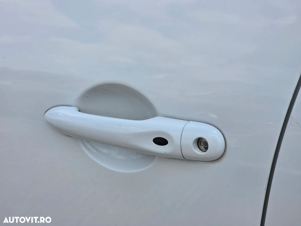 Renault Clio dCi 90 Dynamique - 11