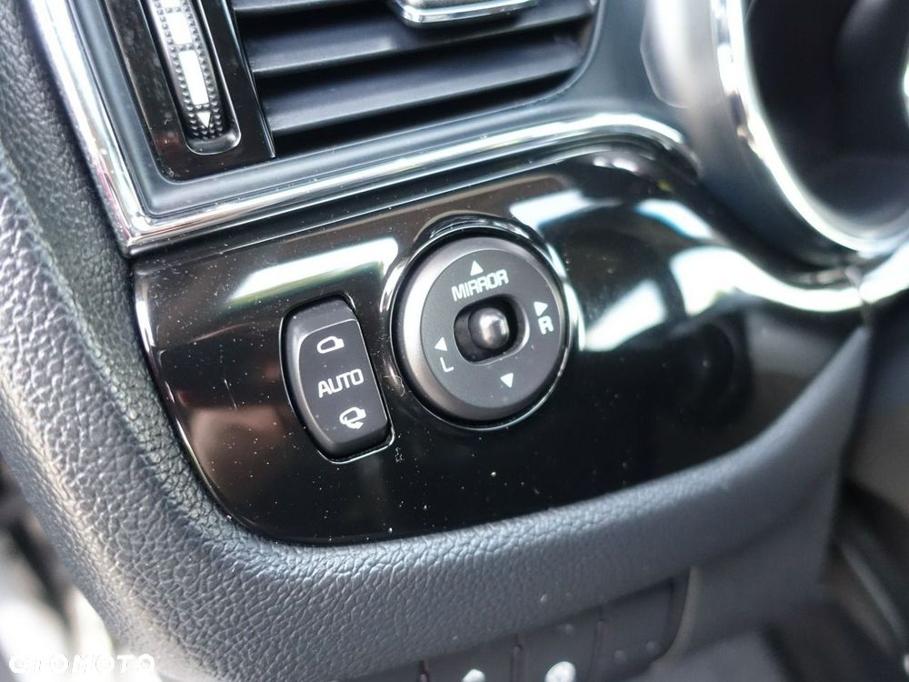 Kia Ceed - 25