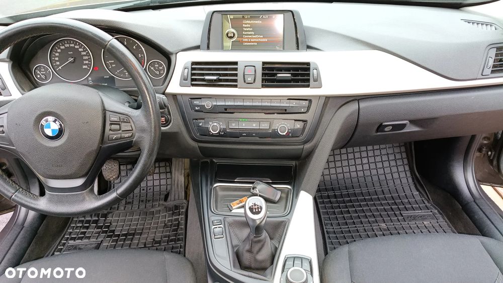 BMW Seria 3 316d - 14