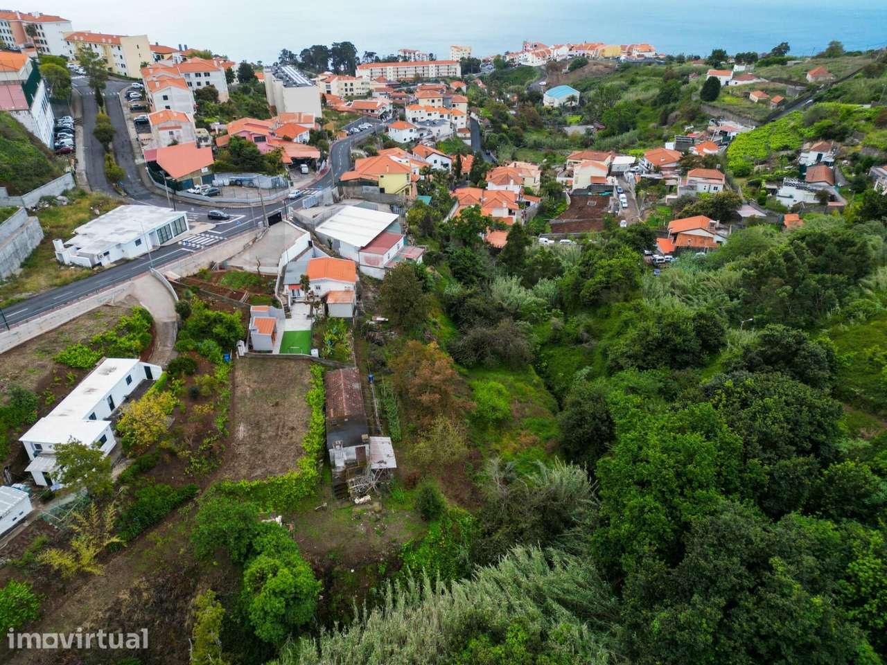 Terreno Urbano no Caniço (2.324 m2) — Excelente Oportunidade para Cons - Grande imagem: 4/15