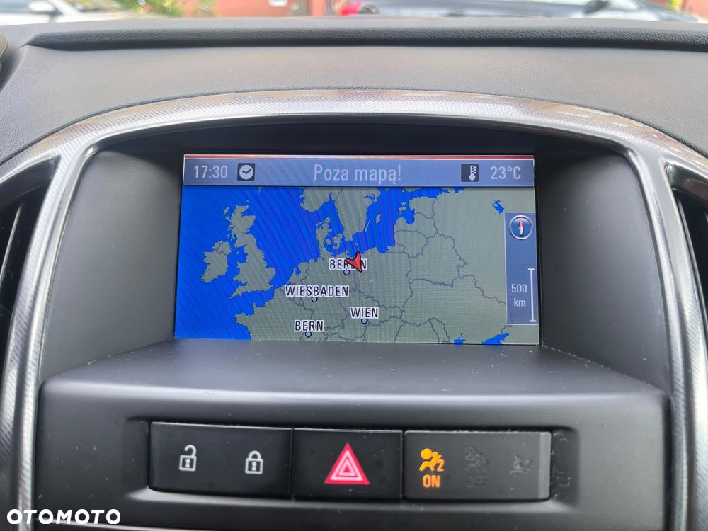 Opel Astra 1.4 T Executive - 17