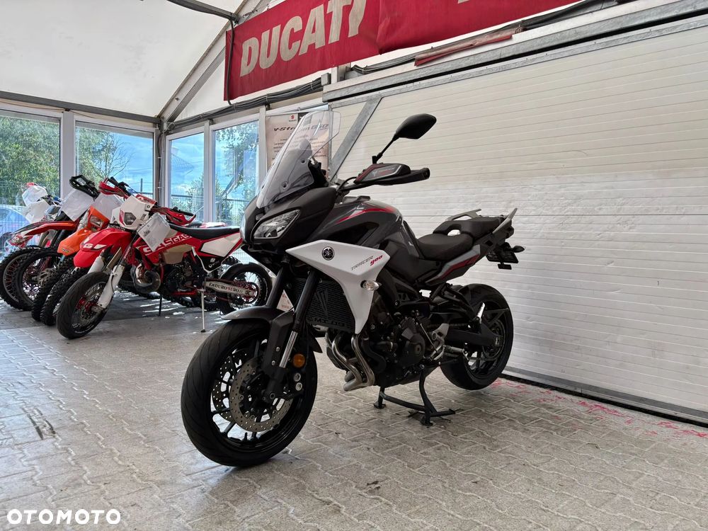 Yamaha MT - 12