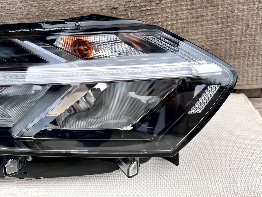 DACIA SANDERO STEPWAY III LOGAN III JOGGER 2020- LAMPA PRAWY PRZÓD PRAWA PRZEDNIA ORYGINAŁ VARROC 260109490R BRAK JEDNEGO UCHYWTU - 4