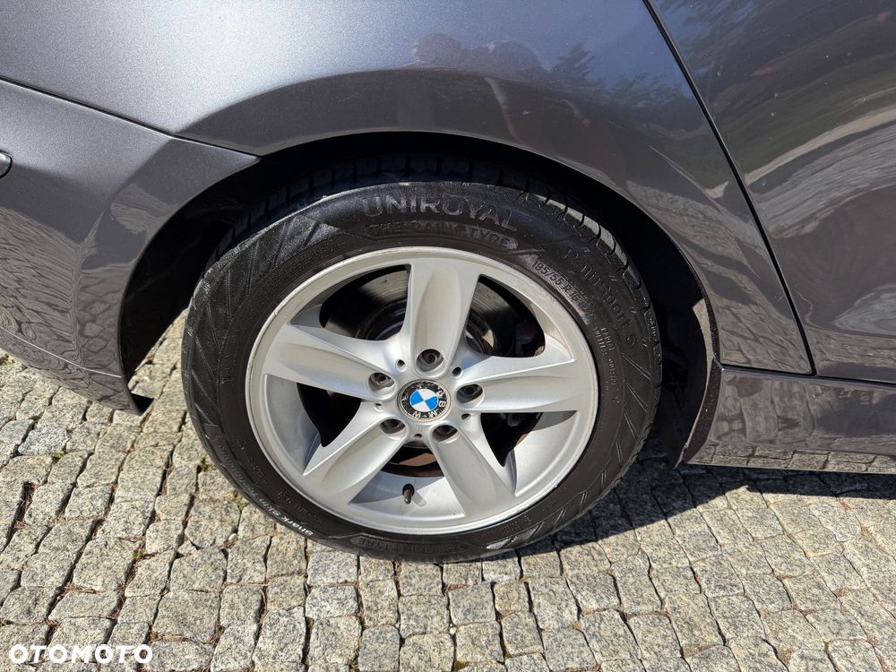 BMW Seria 1 118d DPF - 11