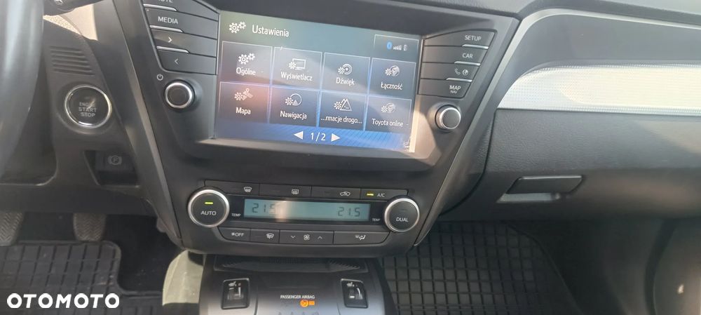 Toyota Avensis 2.0 D-4D Prestige - 24