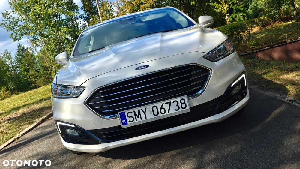 Ford Mondeo 2.0 Hybrid Titanium - 2