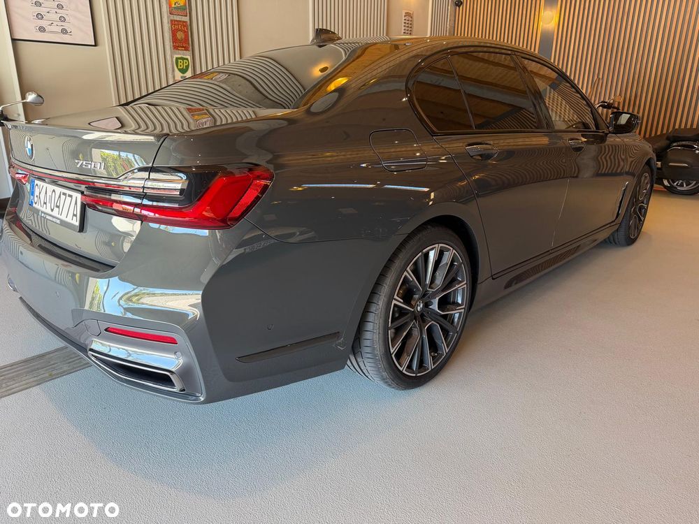 BMW Seria 7 750i xDrive - 3