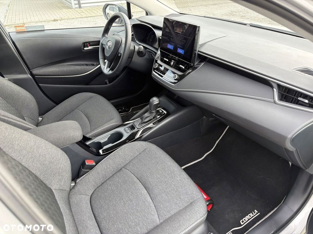 Toyota Corolla 1.8 Hybrid Comfort - 9